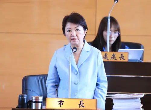 對手變隊友？狂讚陳其邁替台灣人發聲　盧秀燕酸：我講話沒人在乎
