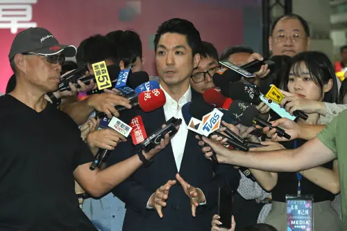拿蔣萬安當廣告！北市私幼虐童還「超收費用」　教育局怒廢照