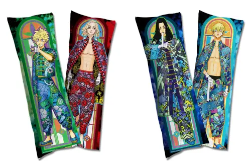 ▲長型抱枕以展覽限定造型設計，不含枕芯。（圖／曼迪提供）