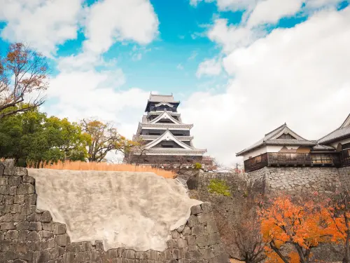 ▲熊本城是日本三大名城之一，天守閣在2021年完成修復，重新開放遊客進入。（圖／「風塵萬里 旅人手札」提供）