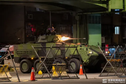 An ROC Army armored vehicle unit conducts an urban defense exercise. (MNA)
