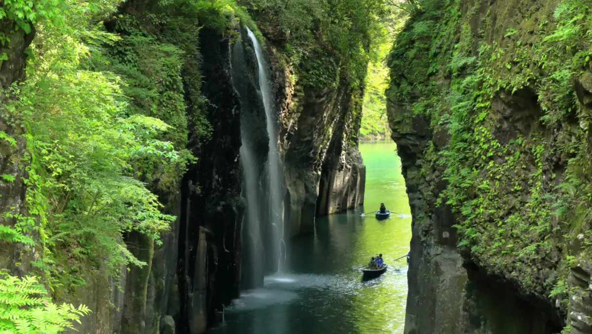 ▲受到熊本地震影響，宮崎縣高千穂峽划船因下游區域落石暫停營業。（圖／翻攝自JNTO）