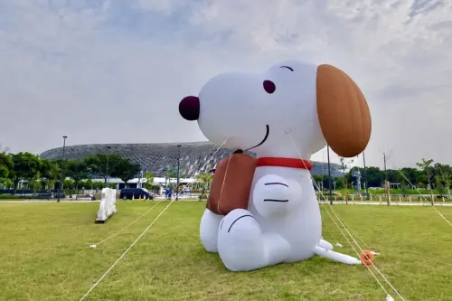 6公尺巨型史努比在水湳轉運中心　台中12處《Peanuts》主題點一覽