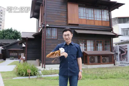 ▲江啟臣希望在豐原串聯出一條兼具歷史、人文與觀光的文化廊帶，其中八仙山林場宿舍群是重要據點之一。（圖／翻攝江啟臣臉書，2026.08.03）