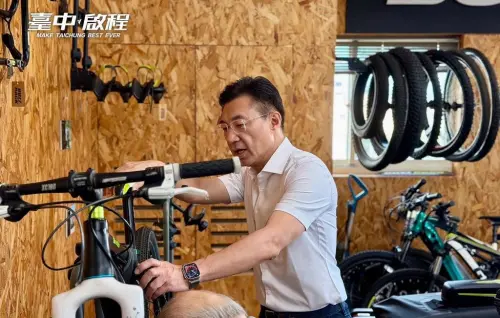 ▲江啟臣認為台中的產業鏈相當完整，當下最需要的是升級與國際合作。（圖／翻攝江啟臣臉書，2026.08.03）