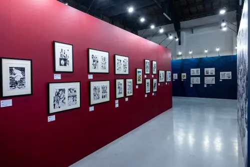 ▲ 國際漫畫大師伊藤潤二個人首次大型原畫展《伊藤潤二展 誘惑 JUNJI ITO EXHIBITION: ENCHANTMENT》，海外首站於台北松山文創園區4號倉庫展出。（圖／時藝多媒體提供）