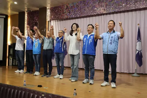 鄭麗文將魏平政比做烏龜！邱建富秒接招：我是鐵鎚、她是政治蟑螂