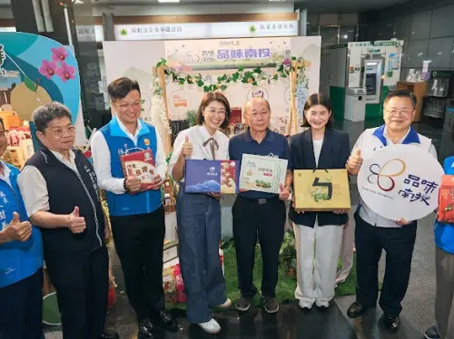 ▲中台灣農產品行銷發佈會,各縣市競相展示特色商品，南投縣長許淑華大力推廣品味南投,歡迎民眾屆時到場參觀選購。（圖／主辦單位提供）