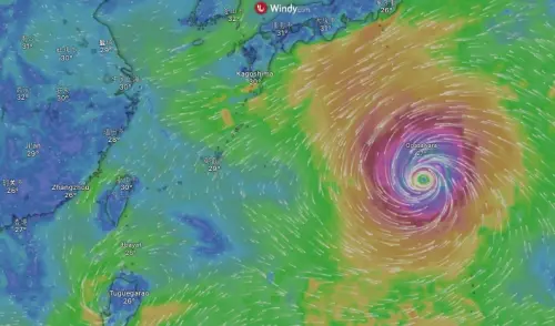 颱風動態整理！白海豚「最新路徑、海警、風雨、停班課機率」一覽