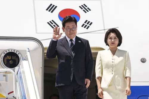 ▲股民就是選民！韓股崩跌40%惹民怨（圖／美聯社／達志影像）