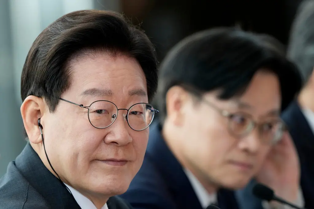 ▲股民就是選民！韓股崩跌40%惹民怨（圖／美聯社／達志影像）