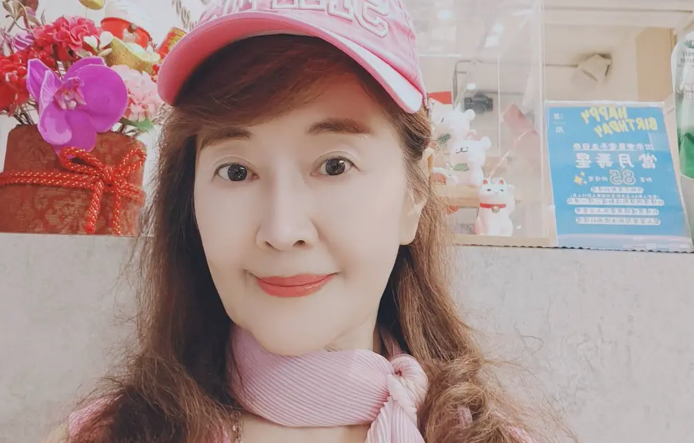 ▲吳雪芬家裡冷氣壞3年捨不得修，在家脫光對抗酷暑，鏡意外讓她積極運動，罩杯升級。（圖／翻攝自臉書@吳雪芬）