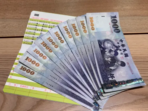 ▲新竹市低收助學金10/1起開放申請！大專學生最高可領2萬元，需備妥郵局存簿等文件。（示意圖／記者徐銘穗攝）