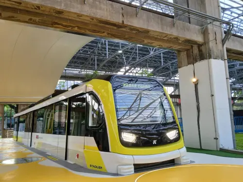 ▲黃線列車模型依據未來黃線實際列車外觀打造，完整呈現車體設計特色。（圖／高市府捷運局提供）
