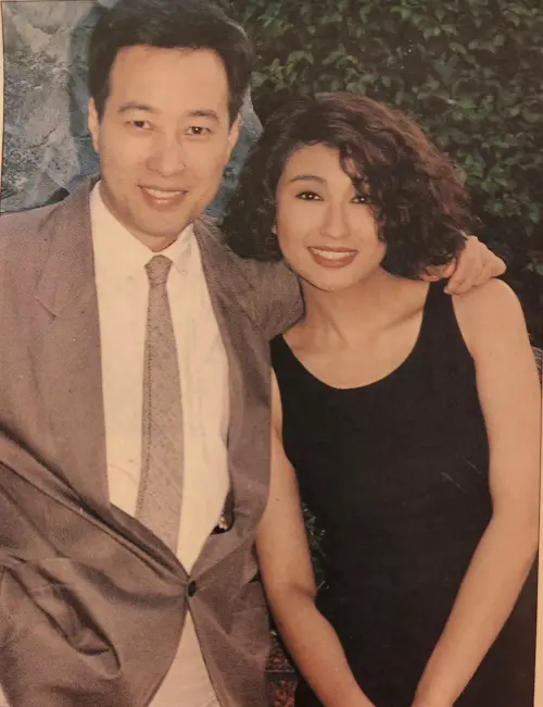▲姜厚任（左）曾分享他與楊林（右）年輕時的合照，俊男美女的老照片掀起回憶殺。（圖／姜厚任臉書）