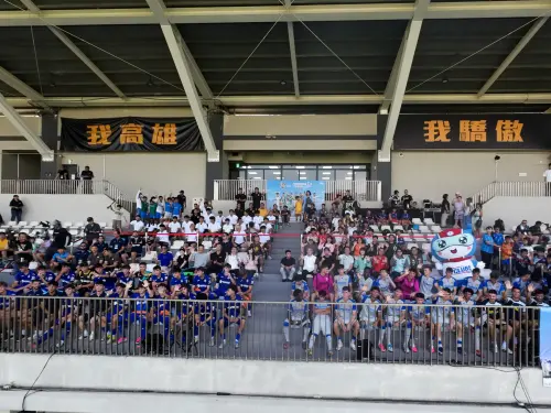 ▲2026 FORMOSA 7s國際青少年足球錦標賽在高雄登場，今年共有192支隊伍參賽，預估帶動約1萬人次參與，打造台灣最大國際青少年足球交流平台。（圖／健身工廠提供）