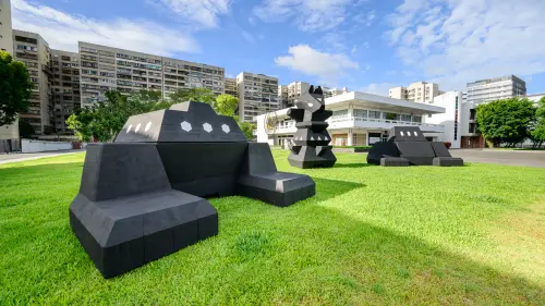 ▲江忠倫與林建志的作品《黑夢》。（圖／翻攝自「晴空季2026」官網）
