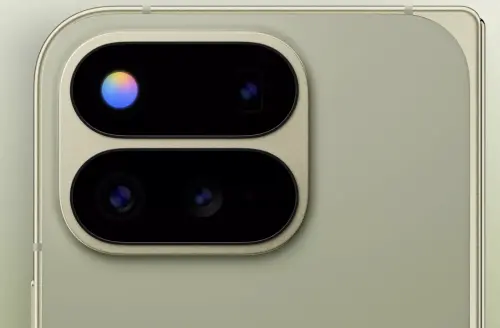 ▲疑似Google Pixel 11系列宣傳圖曝光，相機模組旁新增彩色發光圓點，傳為「HiLight」通知燈，可透過不同顏色提示重要來電，並顯示Gemini互動狀態。（圖／翻攝自網路）
