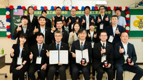 ▲副市長李懷仁見證高雄高工與陸奧工業高校締結姊妹校。（圖／高市府教育局提供）