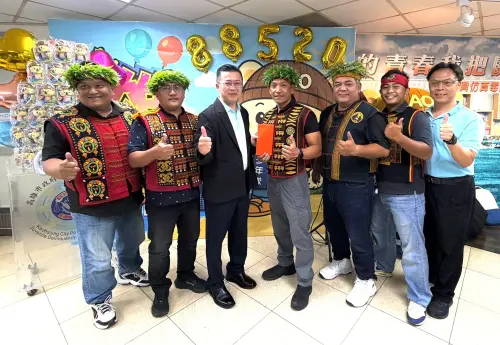 警界鐵漢！高市警少年隊父親節致敬鐵漢爸爸