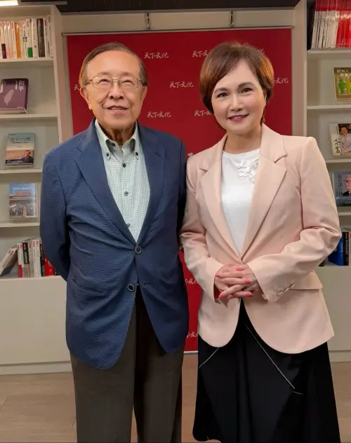▲高希均教授近期曾接受主播沈春華的專訪。（圖／沈春華 Live Show﻿臉書）