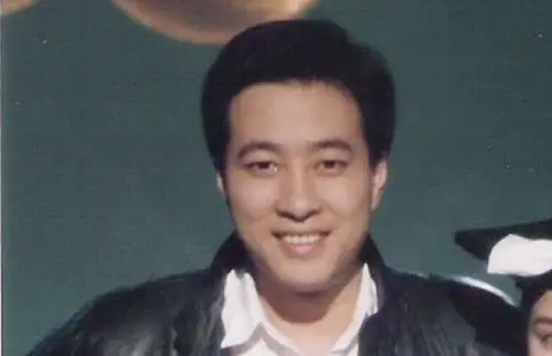 姜厚任感情風波一次看！小24歲女友童芯是誰？爆當小三、學歷造假