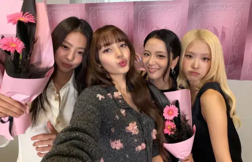 BLACKPINK十周年太混亂！Jisoo落淚道歉　Lisa不捨發聲：繼續努力