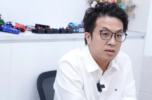 ▲沈伯洋受訪時談分享美國行。（圖／記者朱永強攝）