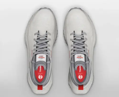 ▲台積電今年與知名品牌「Timberland」合作，推出聯名Motion Access中筒健走鞋，一雙只要2200元，各種尺寸都有提供。（圖／台積電員工專屬禮品網）