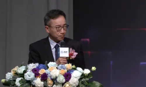 宏碁營運長高樹國遭爆偷情！載女總監滑進摩鐵　獨處3小時全被拍