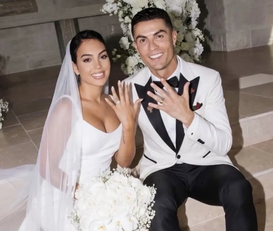 ▲「C羅」羅納度（Cristiano Ronaldo）41歲正式結婚，回顧過往感情史，俄羅斯超模伊蓮娜（Irina Shayk）曾是他最知名的前女友之一，兩人交往長達5年。（圖／取自X @CR7）