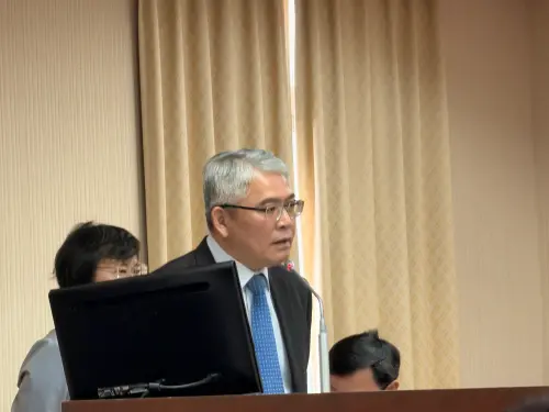 許忠信狂扯兆基關係！花敬群氣炸：成大法律教授邏輯這麼怪？