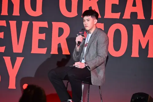 ▲林庭謙臺北台新戰神加盟記者會，主題以父親傳承為主，對談中數度談到父親林正明，透露回台最主要原因，就是想跟已逝父親一樣。（圖／記者林調遜攝）