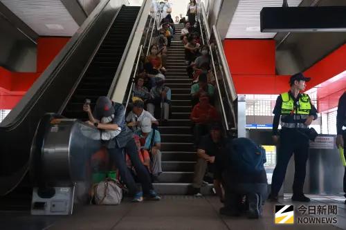 圖輯／台北變空城！城鎮韌性演習登場　民眾趴趴走警察急勸離