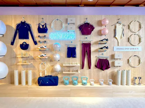 ▲adidas Originals今夏推出全新ORIGINALS SPORT女性訓練系列。（圖／記者蕭涵云攝）