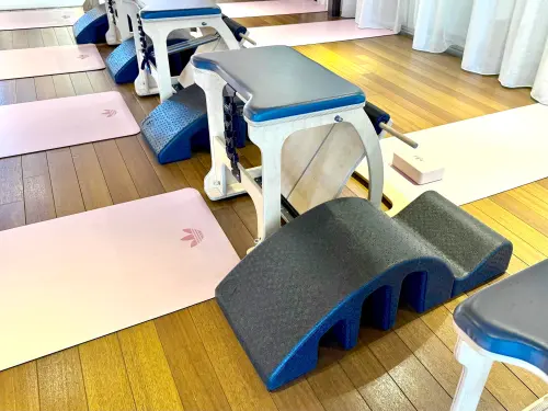 ▲三葉草女孩體驗器械皮拉提斯。（圖／記者蕭涵云攝）