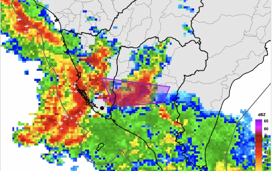 ▲氣象署針對高雄市、屏東縣、台東縣發布大雷雨警戒，提醒民眾注意雷擊。（圖／中央氣象署cwa.gov.tw）