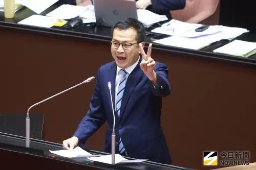 普發1萬不夠！羅智強力挺蔣萬安加碼2萬：稅收多1.1兆「發得起」