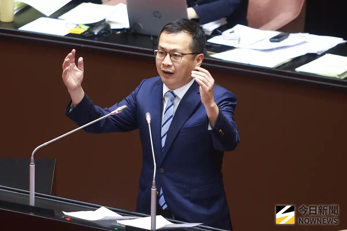 ▲國民黨立委羅智強談台北市長最新民調。（圖／記者葉政勳攝）