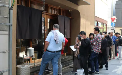 ▲「金子半之助」集團另一人氣名店「日本橋 天ぷらめし（天婦羅）- 金子半之助」在日本也是排隊名店。（圖／金子半之助提供）