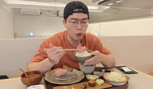 大胃王豪豪挑戰豬排吃到飽！點一塊竟要等30分鐘　店家挨轟道歉了