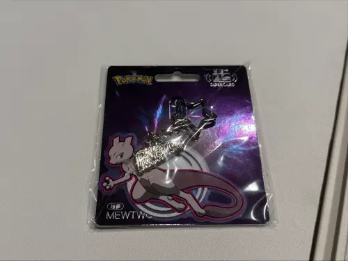 ▲寶可夢SuperCard超夢造型悠遊卡，售價250元。（圖／記者張家瑋攝）