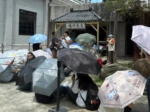 T1粉南港集合！暗行天文快閃店登場　Faker隊史、互動闖關一次逛