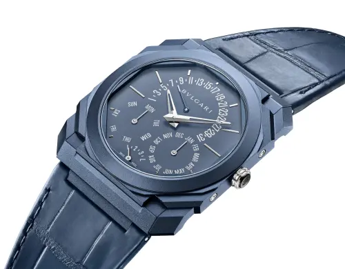 ▲2021年問世的Octo Finissimo Perpetual Calendar超薄萬年曆腕錶，創下全球最薄萬年曆腕錶的世界紀錄，今年深邃藍新色鈦金屬錶殼搭配同色系鱷魚皮錶帶。（圖／BVLGARI提供）