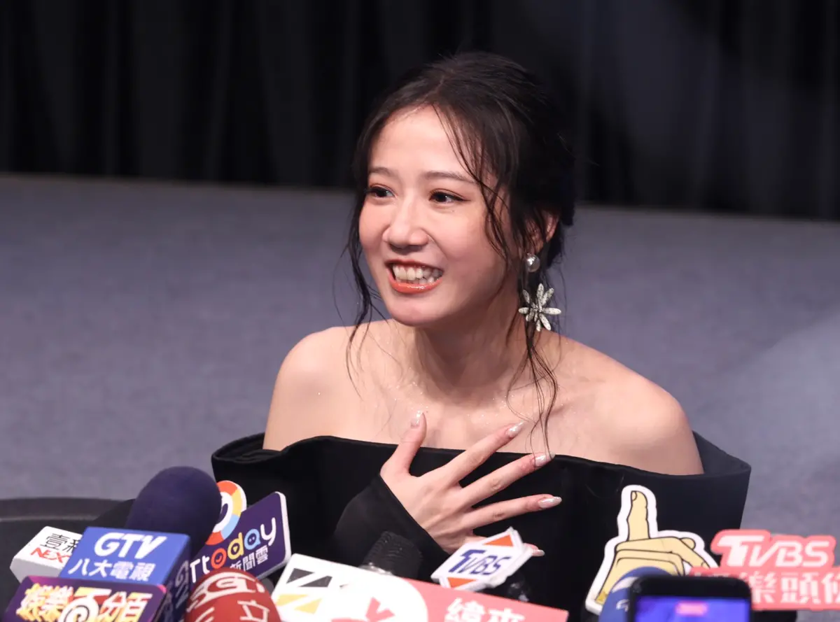 ▲方志友（如圖）離婚首度現身，她大方分享心境，直呼不後悔結婚，和楊銘威也像朋友一樣正常相處，昨晚還一起出席朋友餐廳開幕。（圖／記者朱永強攝）