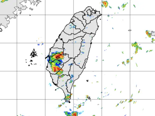 快訊／國家警報響！台南、高雄「大雷雨警戒」　嚴防強陣風、閃電