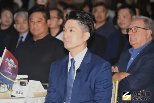 翁曉玲刪凍3千萬！願幫買庇護工場中秋禮盒？蔣萬安：還在盤點