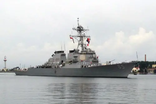 美軍驅逐艦南海斷電漂流4天！官兵沒冷氣、廁所都不能用　慘況曝