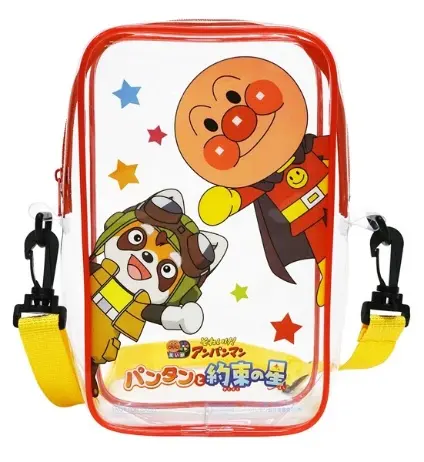 ▲台灣限定推出「電影預售票＋快樂出遊透明側背包」套組，透明背包印有麵包超人與潘坦圖案，限量優惠價300元。（圖／曼迪提供）