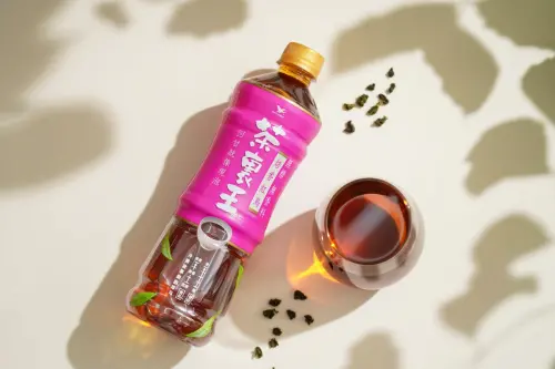 來自台東的好茶！超商茶飲新選擇，茶裏王「焙香紅烏」登場！
